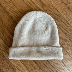 Madewell ReSourced Cuffed Beanie Hat in Alabaster